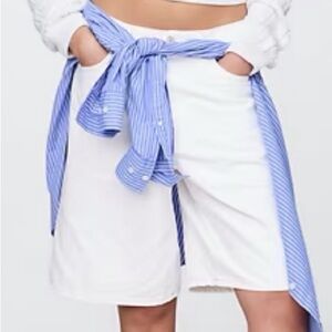 NWT free assembly belted Bermuda short in vivid white color size 2